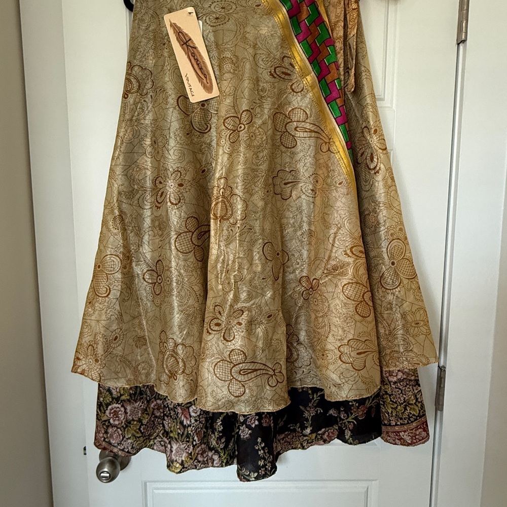 Gold and Black Floral Silk A-Line Wrap Skirt One Size NWT